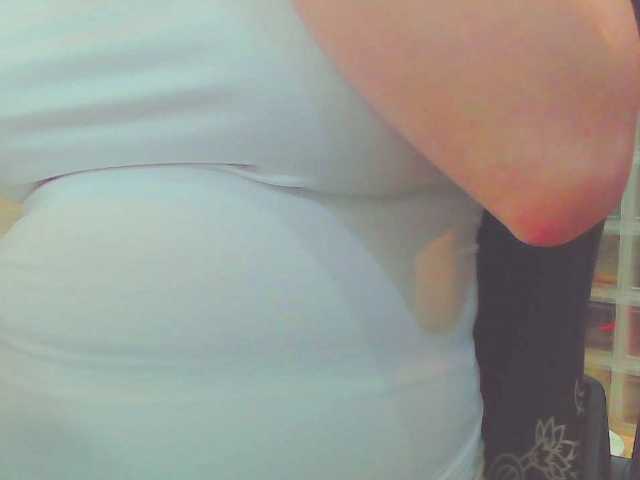 KeepmepregO live cam on BongaCams