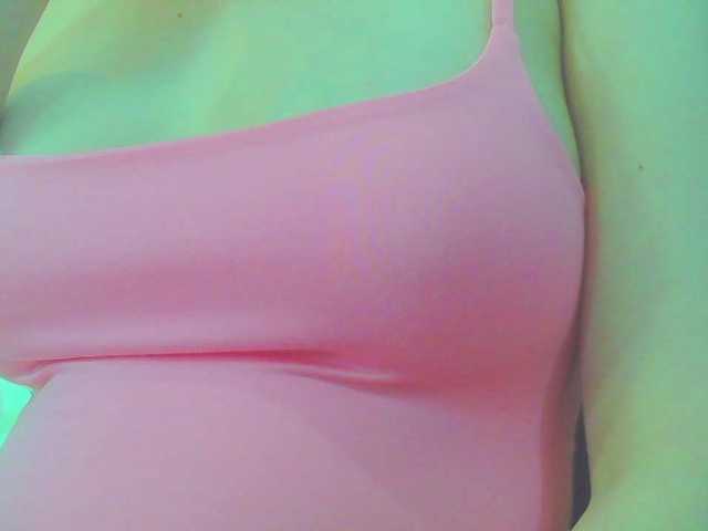 KeepmepregO live cam on BongaCams