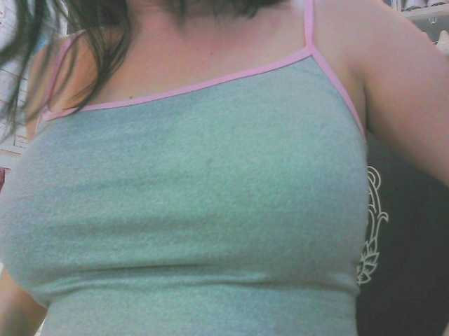KeepmepregO live cam on BongaCams