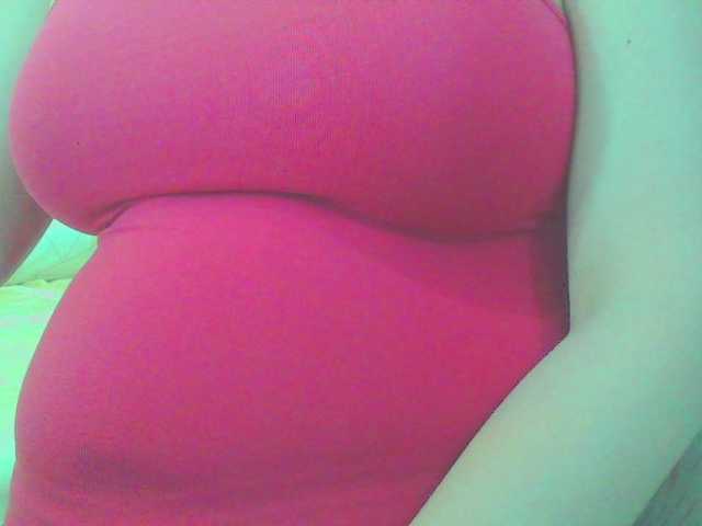 KeepmepregO live cam on BongaCams