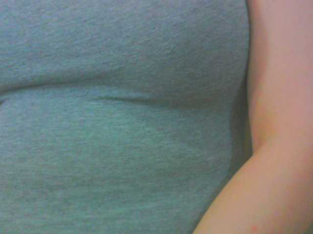 KeepmepregO live cam on BongaCams