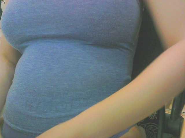 KeepmepregO live cam on BongaCams