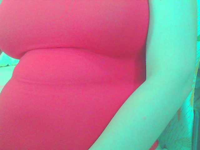 KeepmepregO live cam on BongaCams