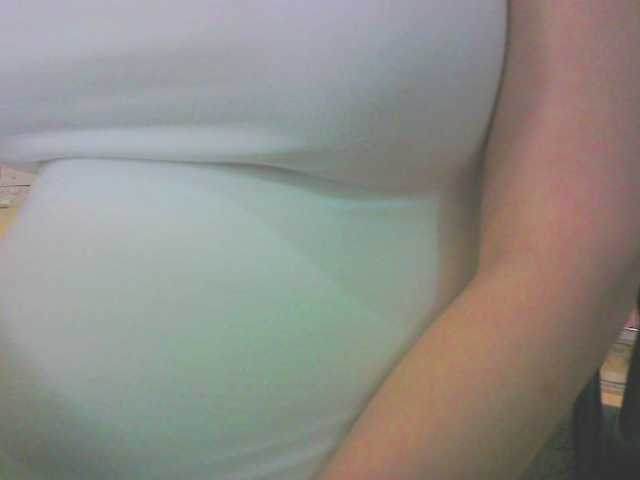 KeepmepregO live cam on BongaCams