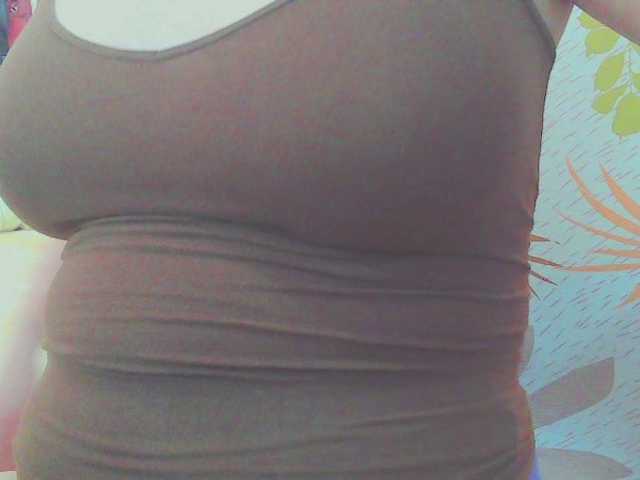 KeepmepregO live cam on BongaCams