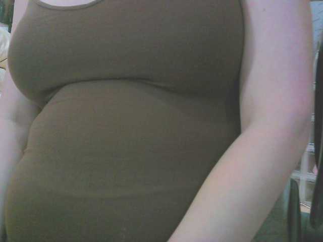 KeepmepregO live cam on BongaCams