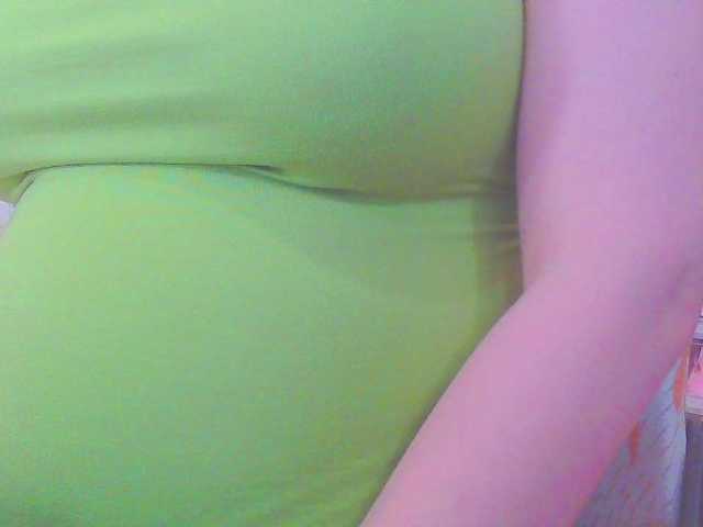 KeepmepregO live cam on BongaCams