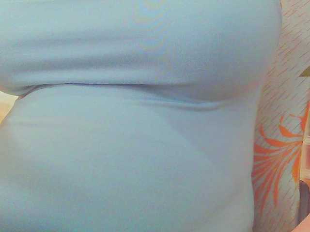 KeepmepregO live cam on BongaCams