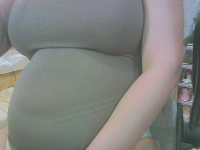KeepmepregO live cam on BongaCams