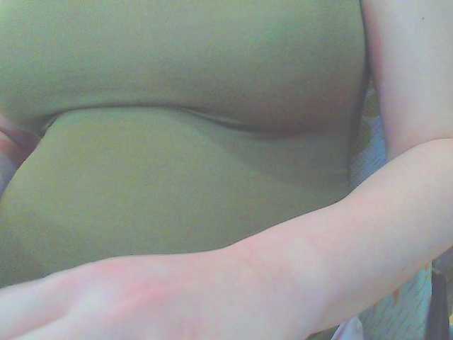 KeepmepregO live cam on BongaCams
