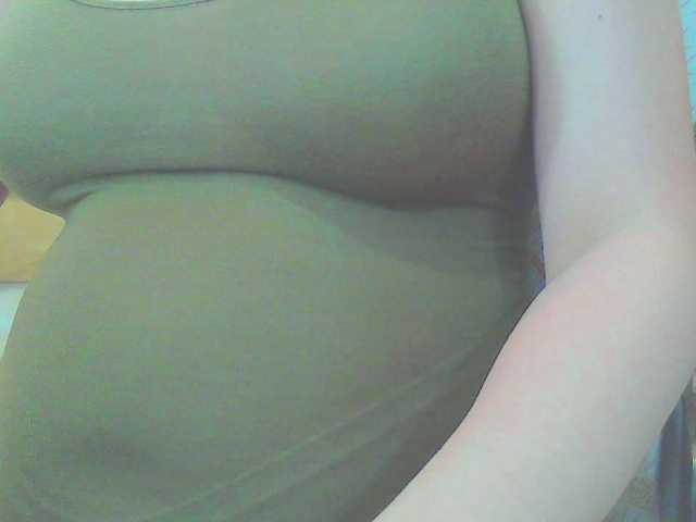 KeepmepregO live cam on BongaCams