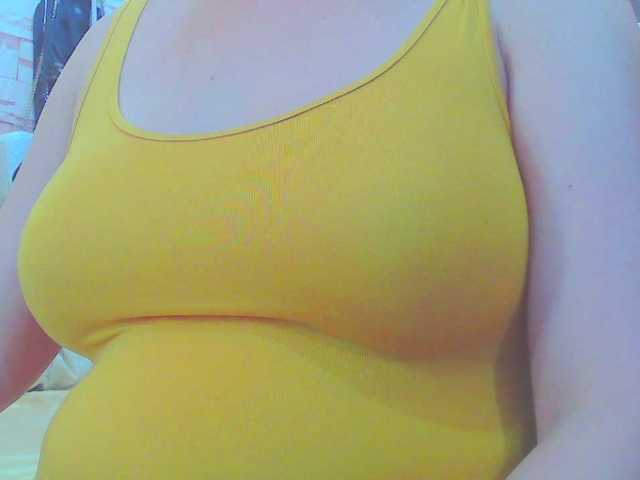 KeepmepregO live cam on BongaCams
