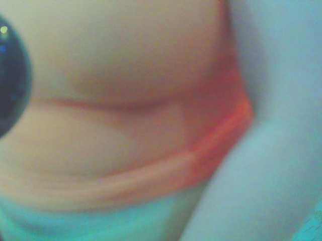 KeepmepregO live cam on BongaCams
