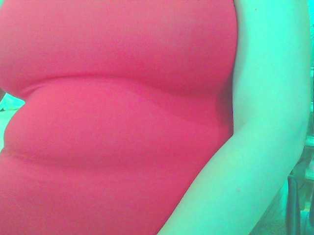 KeepmepregO live cam on BongaCams