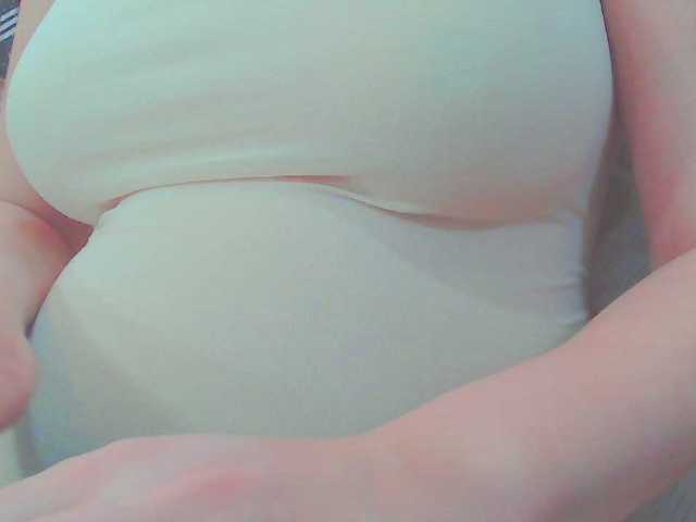 KeepmepregO live cam on BongaCams