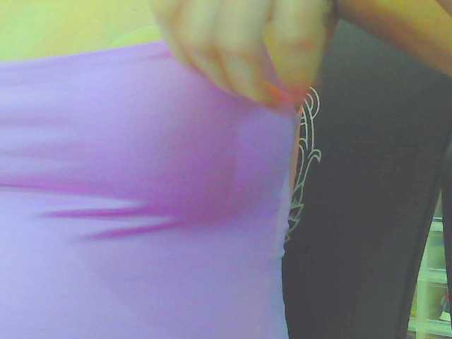 KeepmepregO live cam on BongaCams