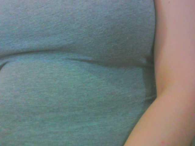 KeepmepregO live cam on BongaCams
