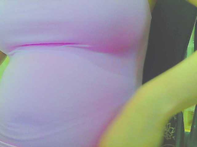 KeepmepregO live cam on BongaCams