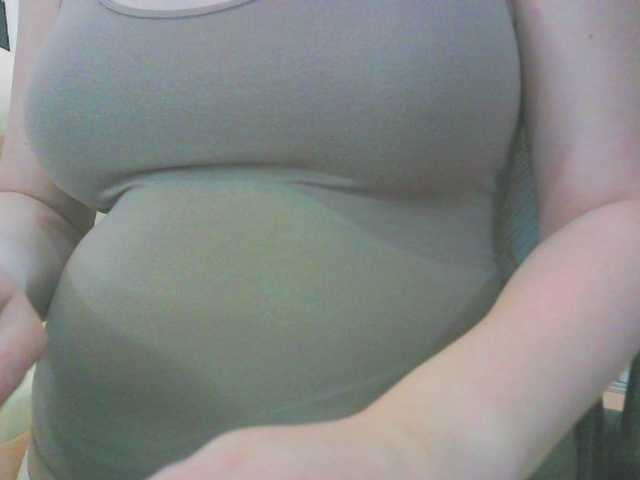 KeepmepregO live cam on BongaCams
