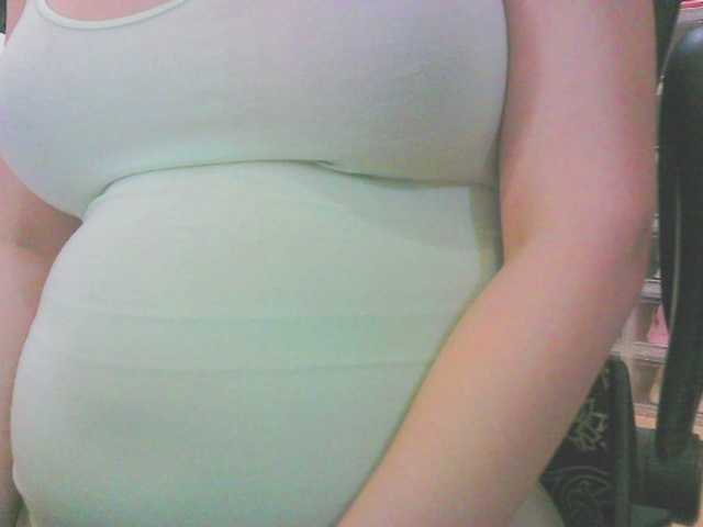 KeepmepregO live cam on BongaCams