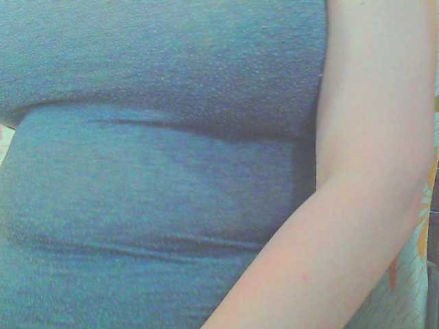 KeepmepregO live cam on BongaCams