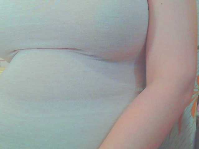 KeepmepregO live cam on BongaCams