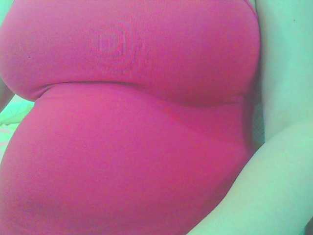 KeepmepregO live cam on BongaCams