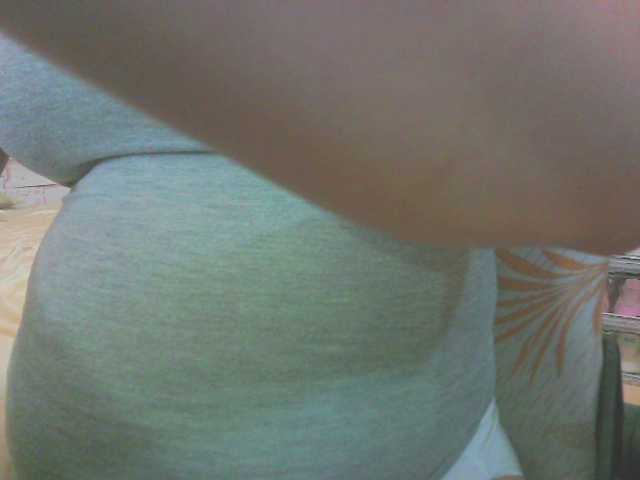 KeepmepregO live cam on BongaCams