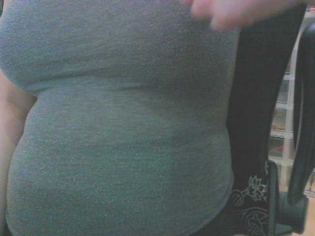 KeepmepregO live cam on BongaCams