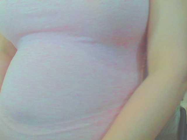 KeepmepregO live cam on BongaCams