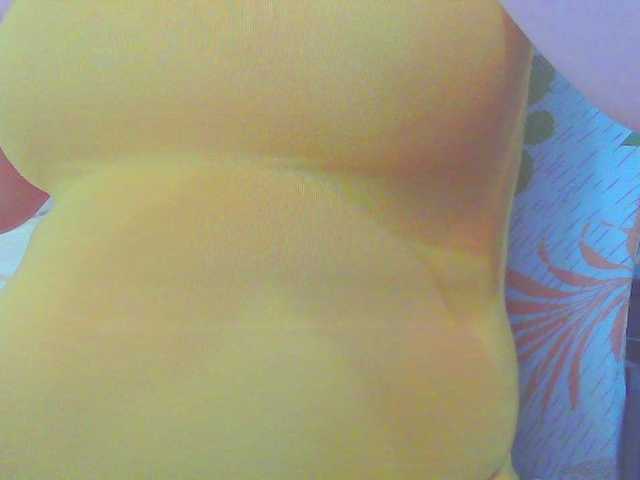 KeepmepregO live cam on BongaCams