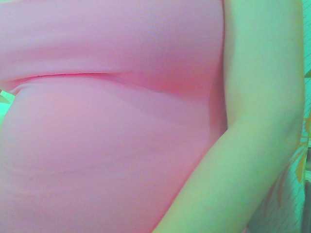 KeepmepregO live cam on BongaCams