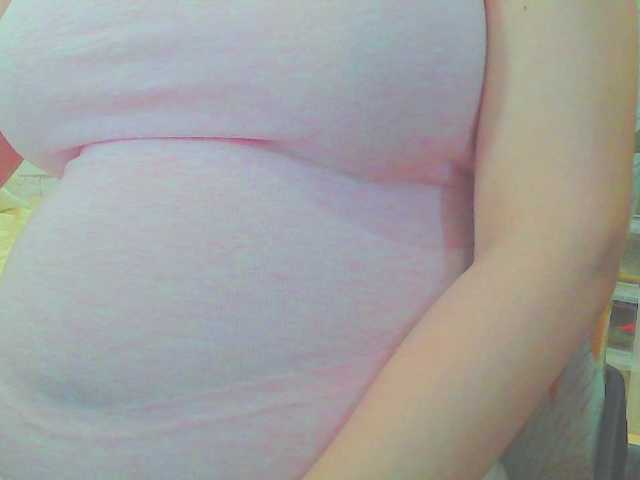 KeepmepregO live cam on BongaCams