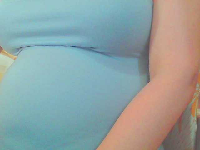 KeepmepregO live cam on BongaCams