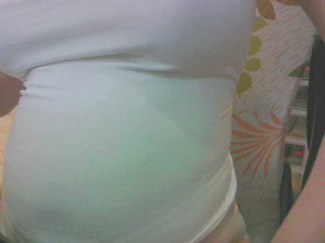 KeepmepregO live cam on BongaCams