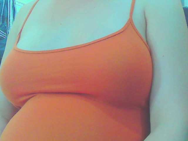 KeepmepregO live cam on BongaCams