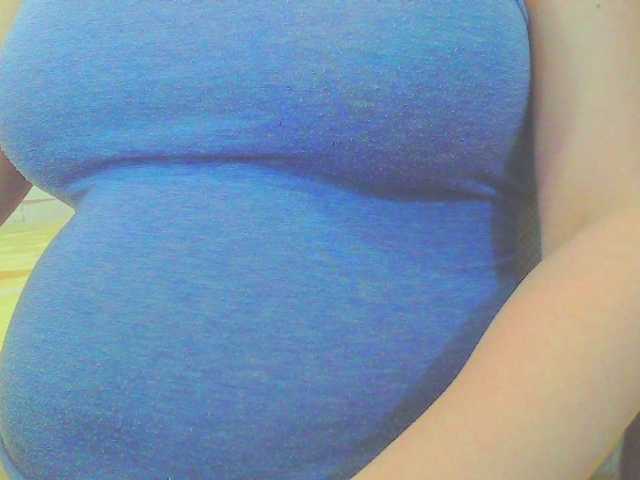 KeepmepregO live cam on BongaCams