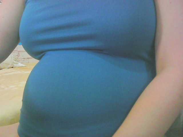 KeepmepregO live cam on BongaCams