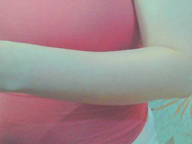 KeepmepregO live cam on BongaCams