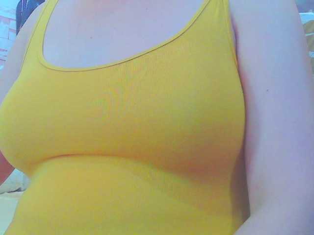 KeepmepregO live cam on BongaCams