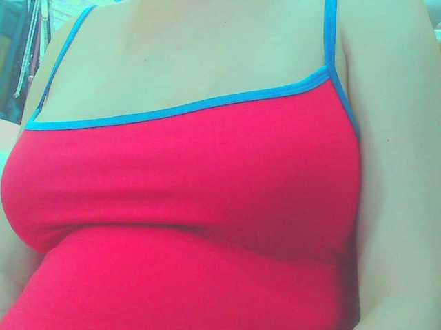 KeepmepregO live cam on BongaCams