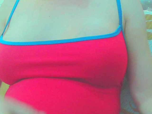 KeepmepregO live cam on BongaCams
