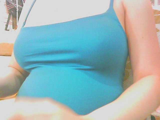 KeepmepregO live cam on BongaCams