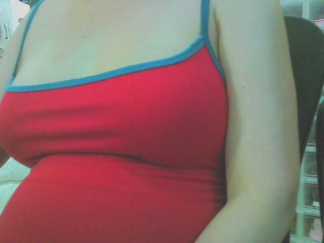 KeepmepregO live cam on BongaCams