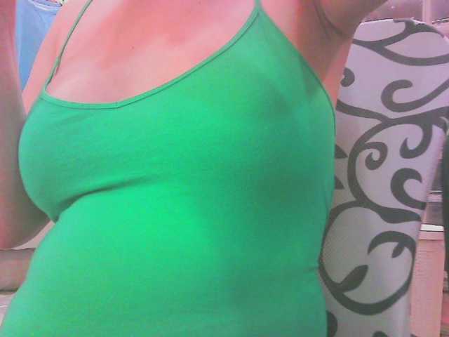 KeepmepregO live cam on BongaCams