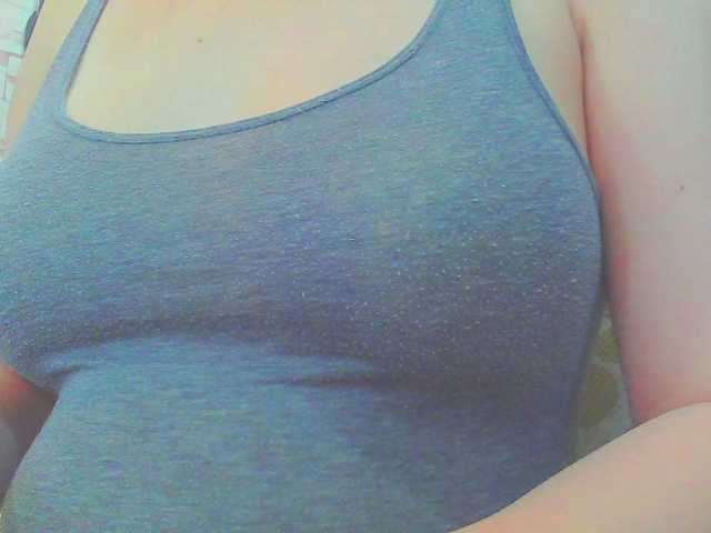 KeepmepregO live cam on BongaCams