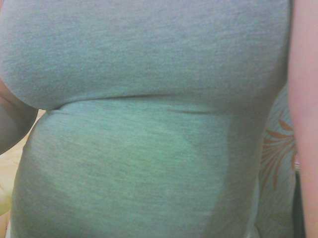 KeepmepregO live cam on BongaCams
