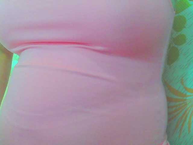 KeepmepregO live cam on BongaCams