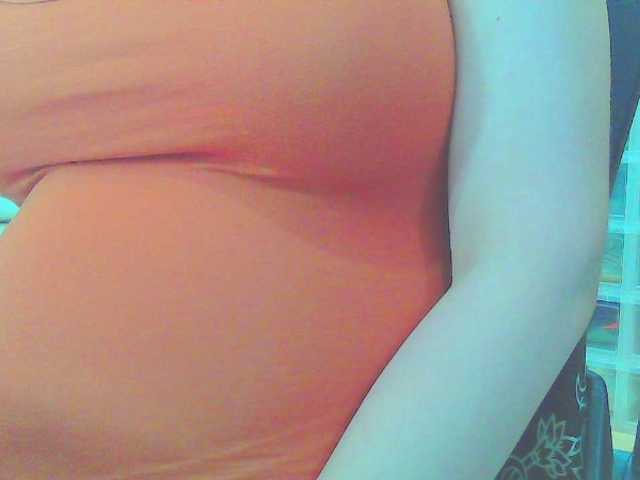KeepmepregO live cam on BongaCams