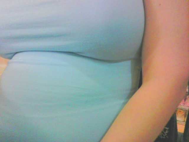 KeepmepregO live cam on BongaCams